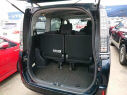 
										TOYOTA YARIS VOXY full									