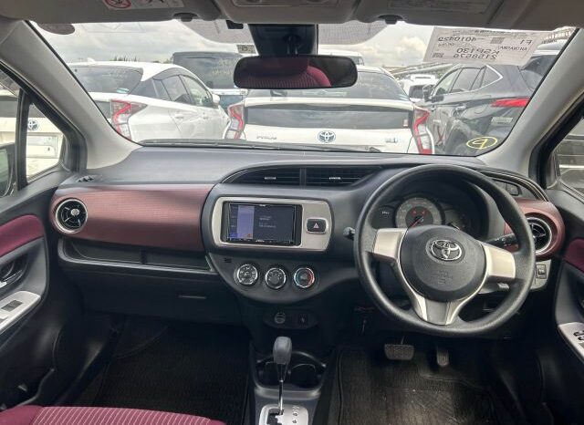 
								TOYOTA FUSION VITZ full									