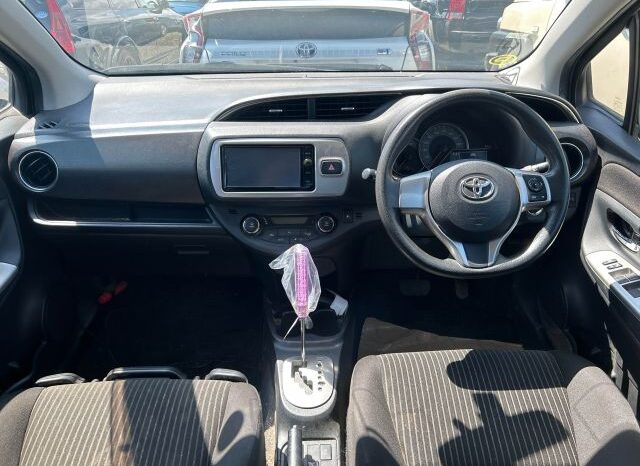 
								TOYOTA GENESIS VITZ full									