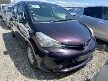 TOYOTA GENESIS VITZ
