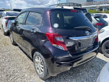 TOYOTA GENESIS VITZ