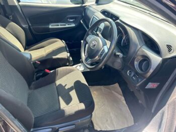 TOYOTA GENESIS VITZ