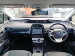 
										TOYOTA 3-SERIE PRIUS full									