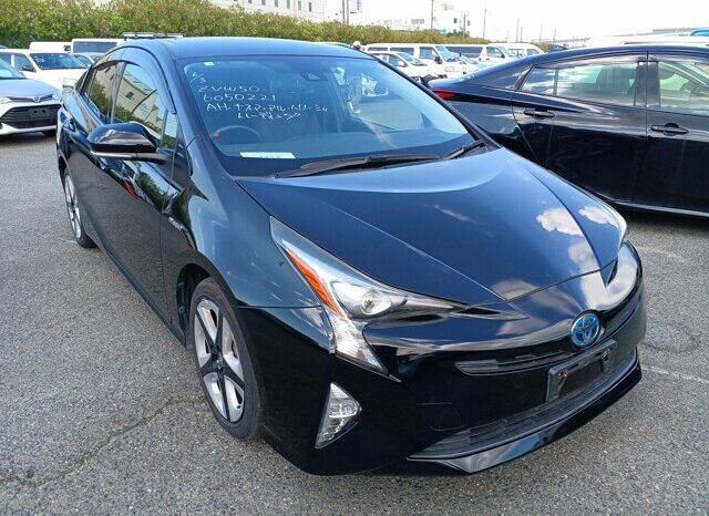 
								TOYOTA 3-SERIE PRIUS full									