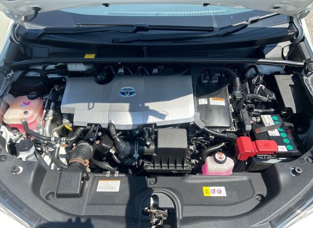 
								TOYOTA CX-30 PRIUS full									