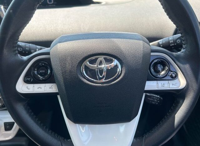 
								TOYOTA CX-30 PRIUS full									