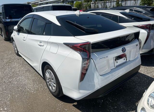 
								TOYOTA CX-30 PRIUS full									