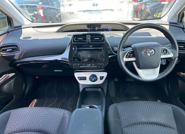 
								TOYOTA 4-SERIES PRIUS full									