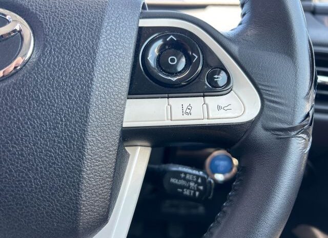 
								TOYOTA 4-SERIES PRIUS full									