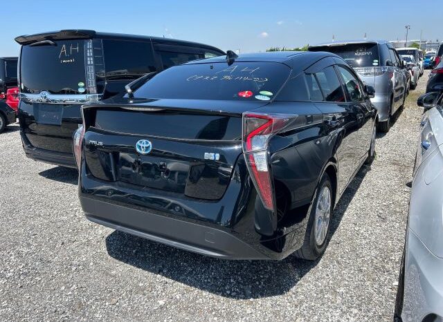 
								TOYOTA 4-SERIES PRIUS full									