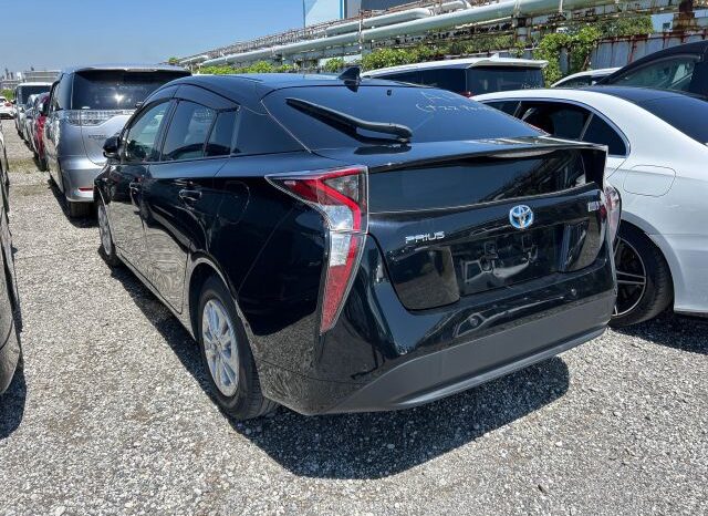 
								TOYOTA 4-SERIES PRIUS full									