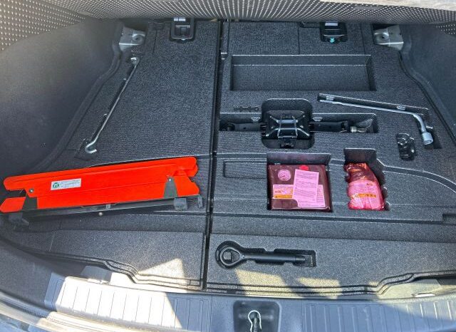 
								TOYOTA CHARGER PRIUS full									