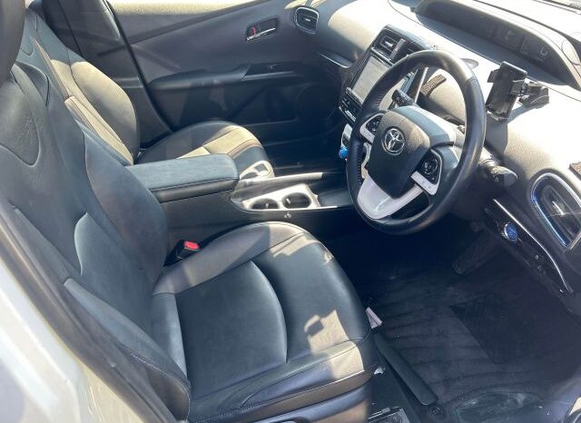 
								TOYOTA FLYING SPUR PRIUS full									