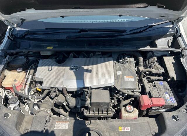 
								TOYOTA FLYING SPUR PRIUS full									