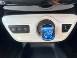 
										TOYOTA FLYING SPUR PRIUS full									