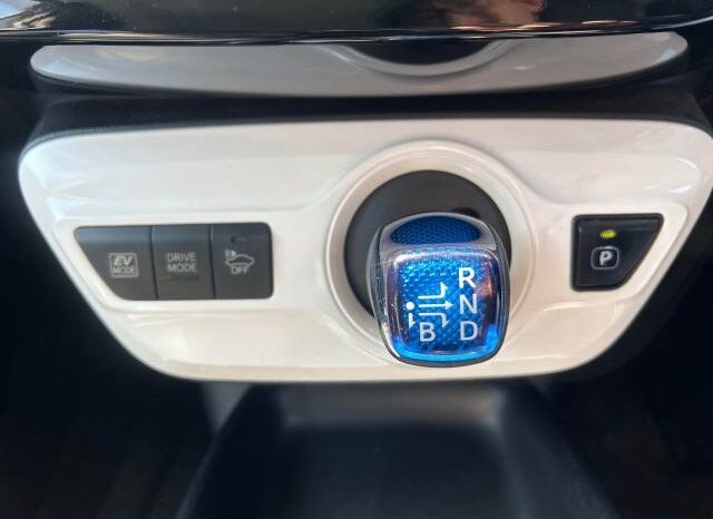 
								TOYOTA FLYING SPUR PRIUS full									