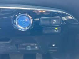 
										TOYOTA FLYING SPUR PRIUS full									