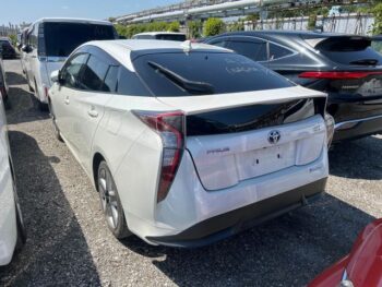 TOYOTA FLYING SPUR PRIUS