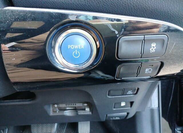 
								TOYOTA BENTAYGA PRIUS full									
