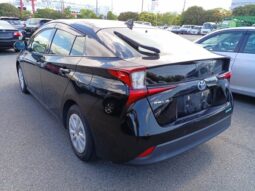 TOYOTA BENTAYGA PRIUS