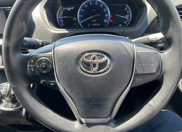
								TOYOTA ILX VOXY full									