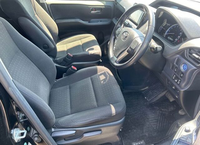 
								TOYOTA GTR VOXY full									