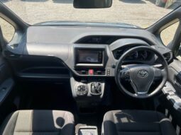 
										TOYOTA GTR VOXY full									