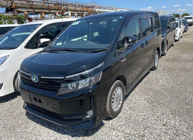 
								TOYOTA GTR VOXY full									