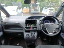 TOYOTA AVALON VOXY