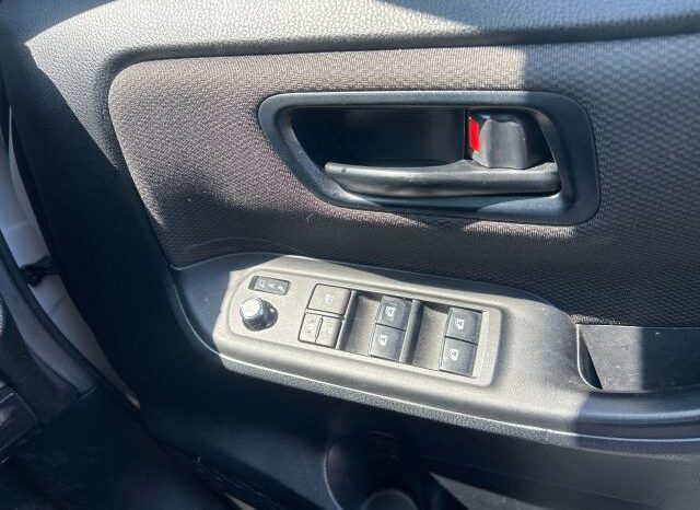 
								TOYOTA CRUZE NOAH full									